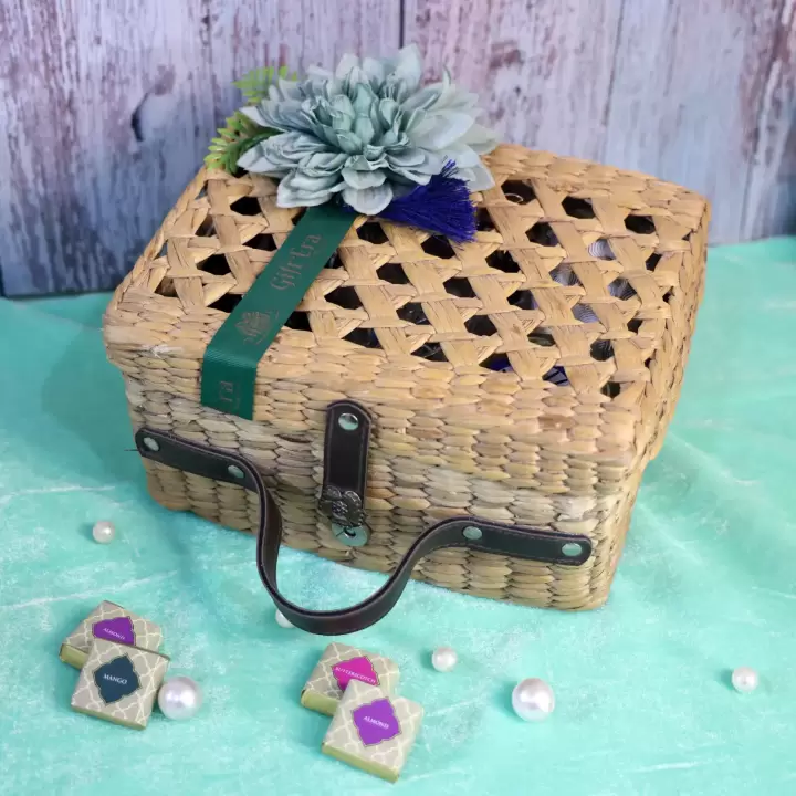 RUSTIC CHARM HAMPER