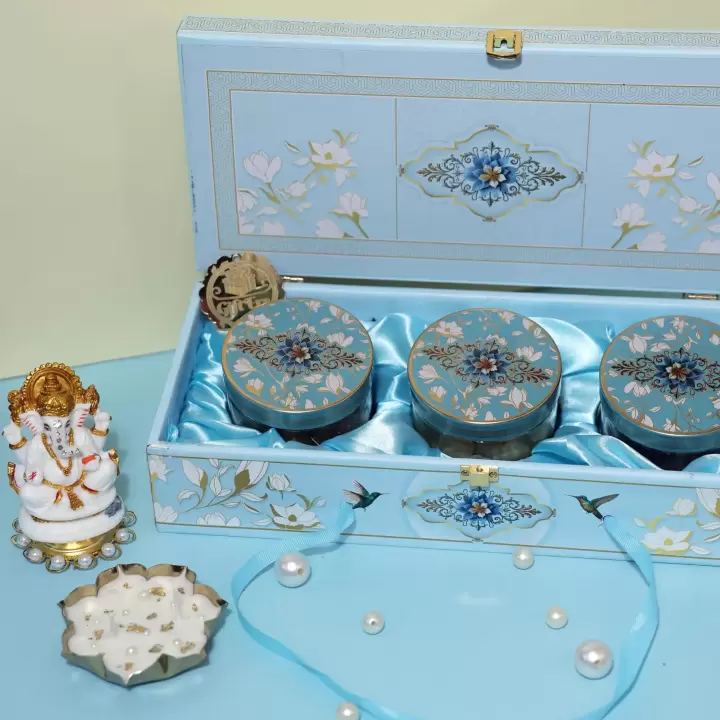 AZURE CHARM BOX
