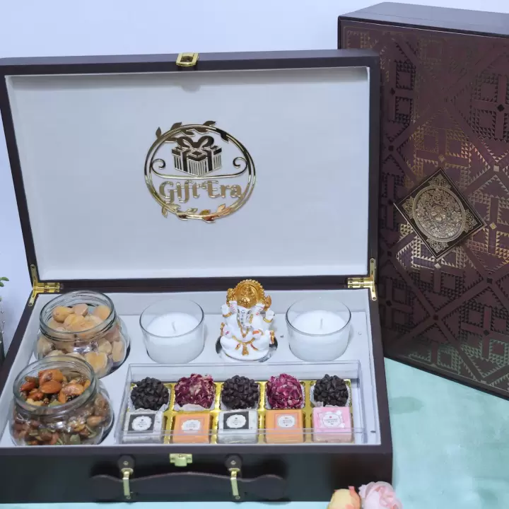 DIVINE GRANDEUR BOX